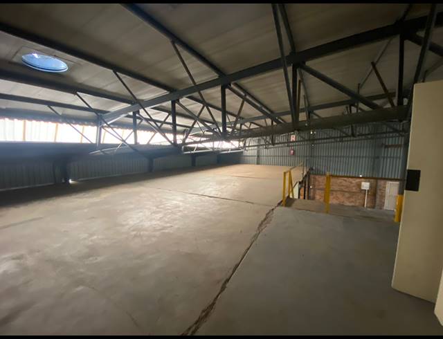 775M² WAREHOUSE TO LET IN ROBERTVILLE